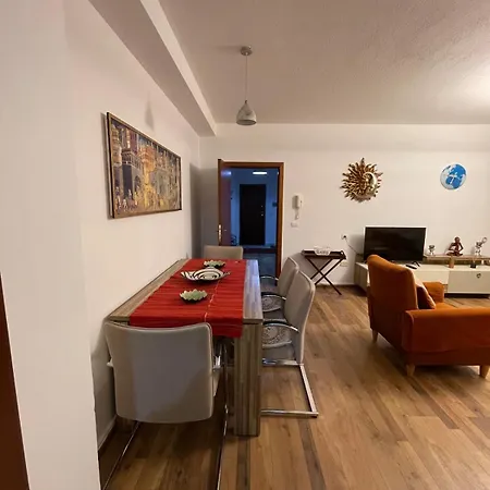 Juri'S Apartment Tirana Apartman Tirana