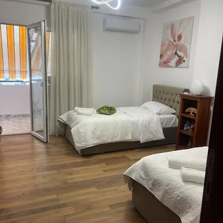Juri'S Apartment Tirana * 티라나
